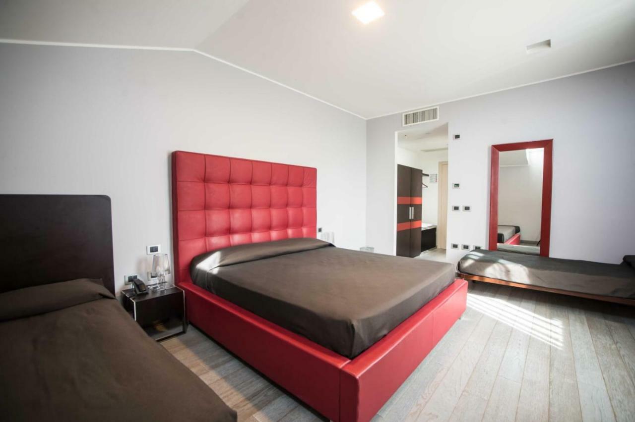 Blue Hotel Suzzara Eksteriør billede